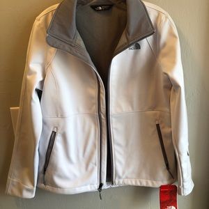 Women’s Northface Apex Risor Jacket